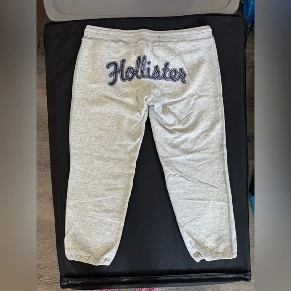 Y2K Hollister Cropped Jogger Pant - Picture 4 of 4